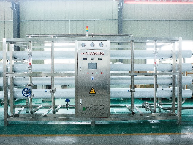 鄭州反滲透水處理設(shè)備廠家 鄭州反滲透水處理設(shè)備廠家
