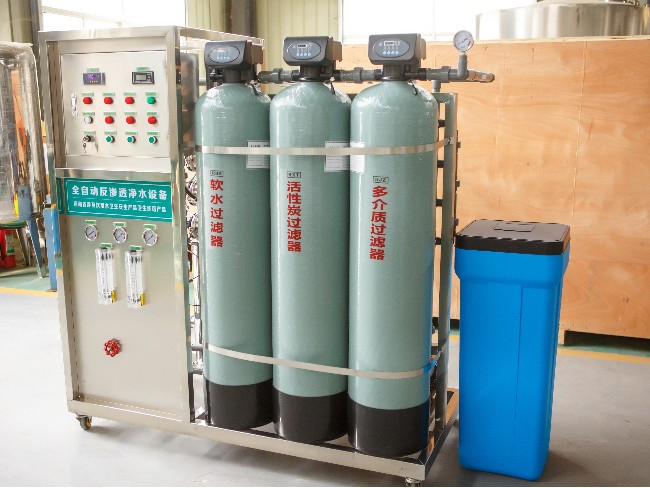 大型凈水機(jī) 大型凈水機(jī)